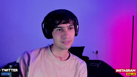 khozler_ online show from January 4, 3:29 am