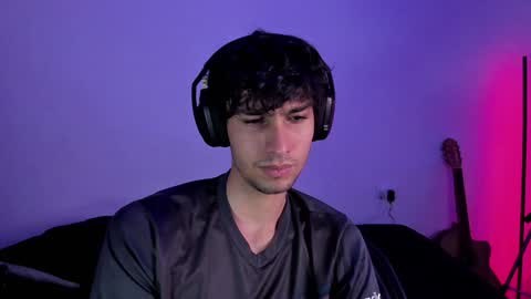 khozler_ online show from January 15, 2:49 am