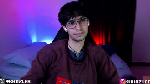 khozler_ online show from December 5, 3:37 am