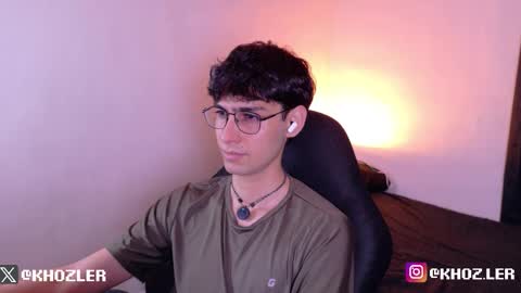 khozler_ online show from January 12, 11:21 pm