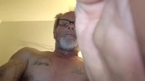 khrisdm48 online show from February 22, 6:57 am