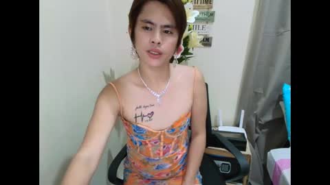 Snapshot of khylle_27 chatting on October 24, 1:51 pm Khylle 27 online show from October 24, 1:51 pm