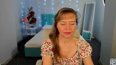 Ellie online show from December 21, 2:51 am