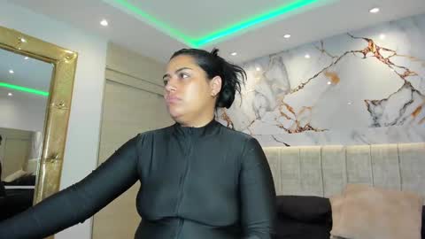    N         M online show from November 10, 11:20 am