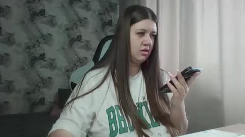 kianna_dior_ online show from March 3, 10:43 am