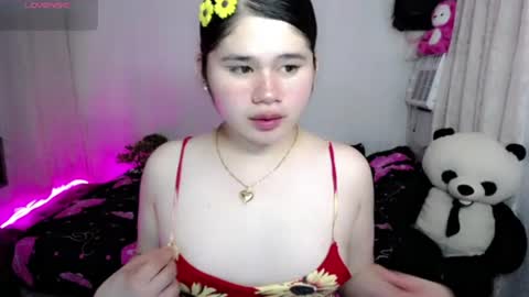 Your SweetGirl Ts online show from June 26, 1:59 pm
