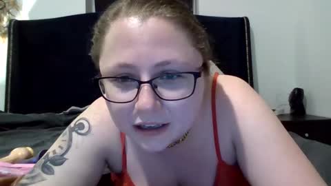 kiara34d online show from April 7, 8:09 pm