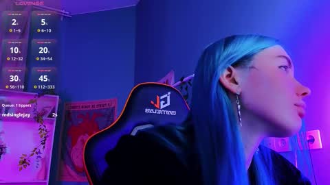 Snapshot of kiara_dream chatting on September 22, 8:55 pm Kira online show from September 22, 8:55 pm