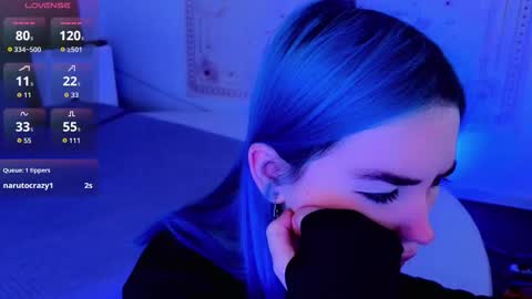 Snapshot of kiara_dream chatting on October 3, 9:23 pm Kira online show from October 3, 9:23 pm