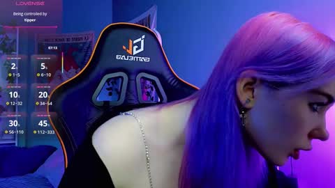 Snapshot of kiara_dream chatting on October 19, 9:48 pm Kira online show from October 19, 9:48 pm