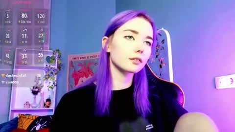 Snapshot of kiara_dream chatting on November 5, 9:26 pm Kira online show from November 5, 9:26 pm