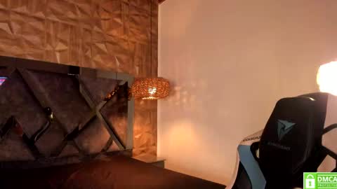 kiara_velvet__ online show from April 13, 5:57 am