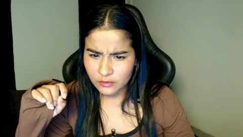 Snapshot of kiara_venus chatting on June 30, 4:24 am kiara online show from June 30, 4:24 am