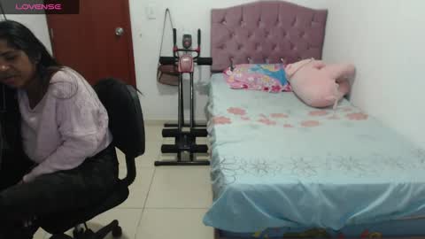 Kiara online show from December 19, 1:39 am