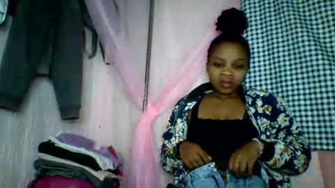 Snapshot of kiarah_69 chatting on June 11, 2:53 am kiarah 69 online show from June 11, 2:53 am