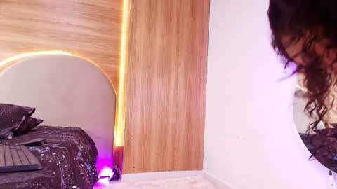 kiaralopez_ online show from March 27, 3:12 am