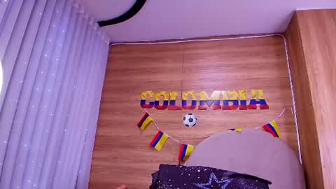 kiaralopez_ online show from July 10, 3:11 am