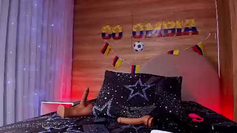 kiaralopez_ online show from July 17, 3:35 am