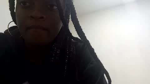 kiaraowens online show from May 18, 9:37 am