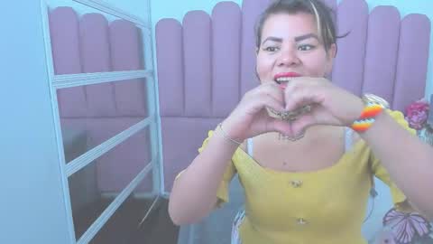 kiaraXMlif online show from February 25, 2:48 pm