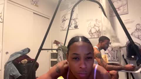 Snapshot of kibrombariu45 chatting on January 9, 11:14 am HunneysPlayRoom online show from January 9, 11:14 am