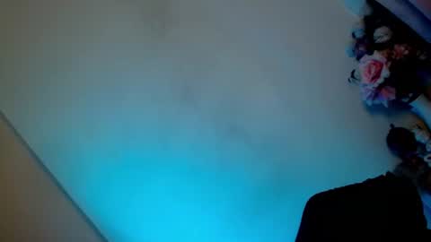 Snapshot of kiera_on_fire chatting on October 23, 7:40 am Kiera online show from October 23, 7:40 am