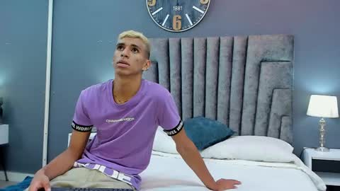 Snapshot of kieran_derek chatting on January 6, 3:20 am Kieran Derek online show from January 6, 3:20 am