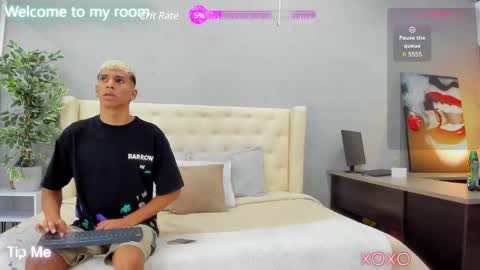 Snapshot of kieran_derek chatting on February 2, 3:21 am Kieran Derek online show from February 2, 3:21 am