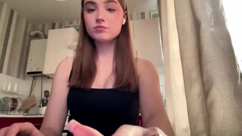 Ola my name is Lissa  Lets hit 10 Thumbs Up together   online show from March 9, 1:59 pm