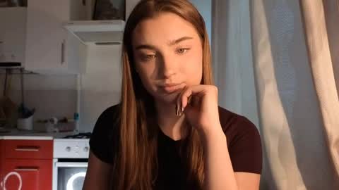 Ola my name is Lissa  Lets hit 10 Thumbs Up together   online show from May 30, 2:25 pm