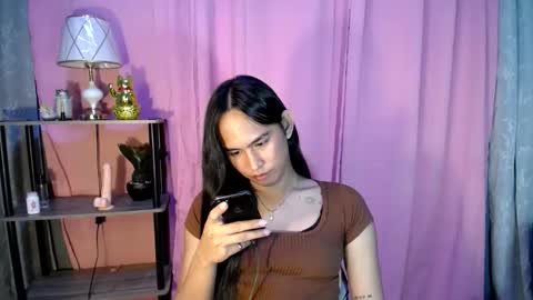 kiesha online show from March 5, 10:00 am