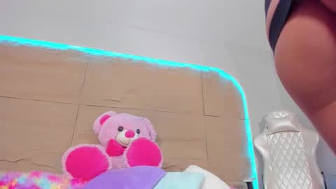 KIM COOPER online show from March 3, 10:06 am