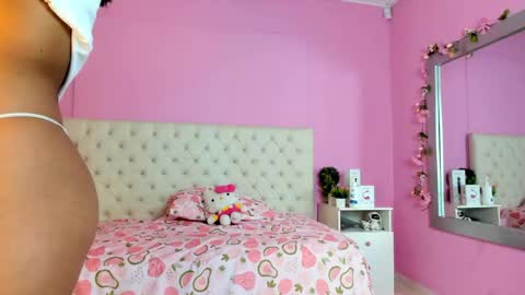 Snapshot of kiitty_horny_ chatting on May 13, 12:35 pm Melody online show from May 13, 12:35 pm