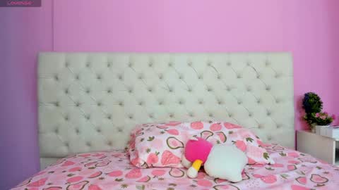 Snapshot of kiitty_horny_ chatting on May 16, 12:26 pm Melody online show from May 16, 12:26 pm