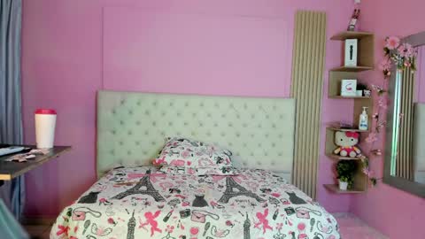 Snapshot of kiitty_horny_ chatting on June 2, 12:51 pm Melody online show from June 2, 12:51 pm