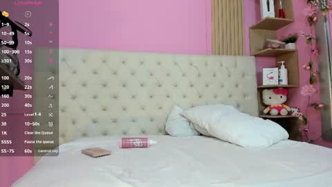 Snapshot of kiitty_horny_ chatting on June 15, 12:18 pm Melody online show from June 15, 12:18 pm