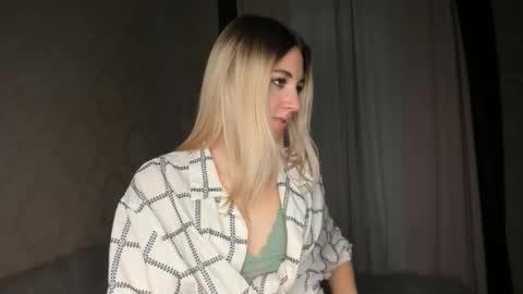 Bella online show from December 1, 11:48 am