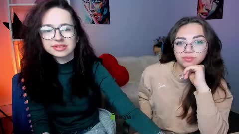 kiki_swan online show from March 4, 7:08 am