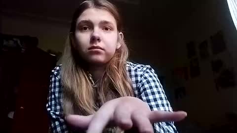 Snapshot of kikibang_ chatting on January 13, 8:52 am kikibang_ online show from January 13, 8:52 am