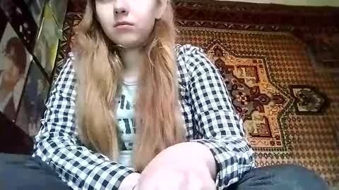 Snapshot of kikibang_ chatting on February 3, 8:19 am kikibang_ online show from February 3, 8:19 am