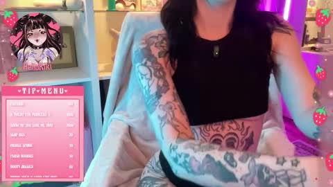 Snapshot of kikigrey chatting on February 26, 4:00 am HelloKiki online show from February 26, 4:00 am