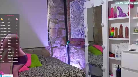 kiki online show from December 14, 6:23 pm