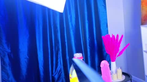 Snapshot of kikiolovely chatting on July 13, 5:38 pm Kiki online show from July 13, 5:38 pm