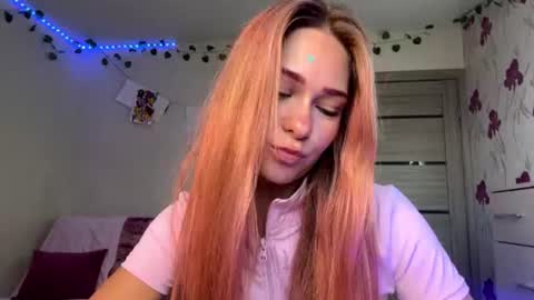 Snapshot of kikixie chatting on July 9, 4:00 pm Lilly online show from July 9, 4:00 pm