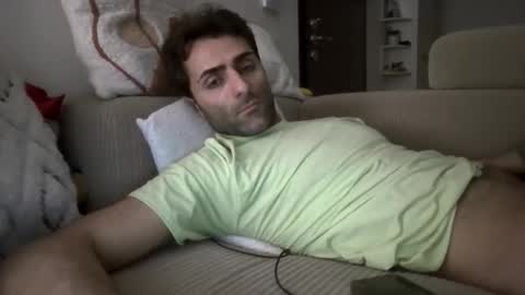 kikkus01 online show from March 13, 9:54 pm