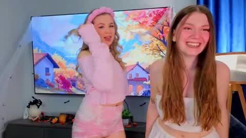 ZofiaLiya online show from November 20, 6:13 am