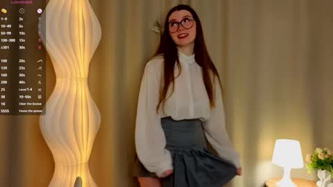 ZofiaLiya online show from December 4, 6:34 am