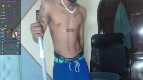 Snapshot of kilian_xx chatting on February 7, 1:53 pm Kilian xxx online show from February 7, 1:53 pm