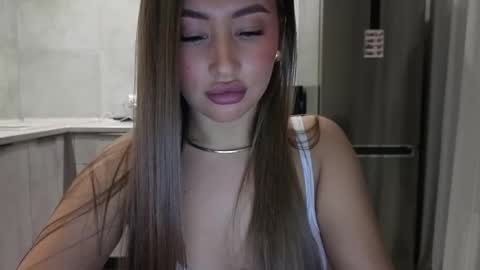 Snapshot of killer__girls chatting on November 24, 9:14 pm EvaAnna online show from November 24, 9:14 pm