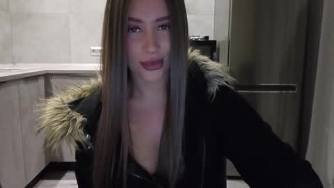 Snapshot of killer__girls chatting on February 23, 7:44 pm EvaAnna online show from February 23, 7:44 pm